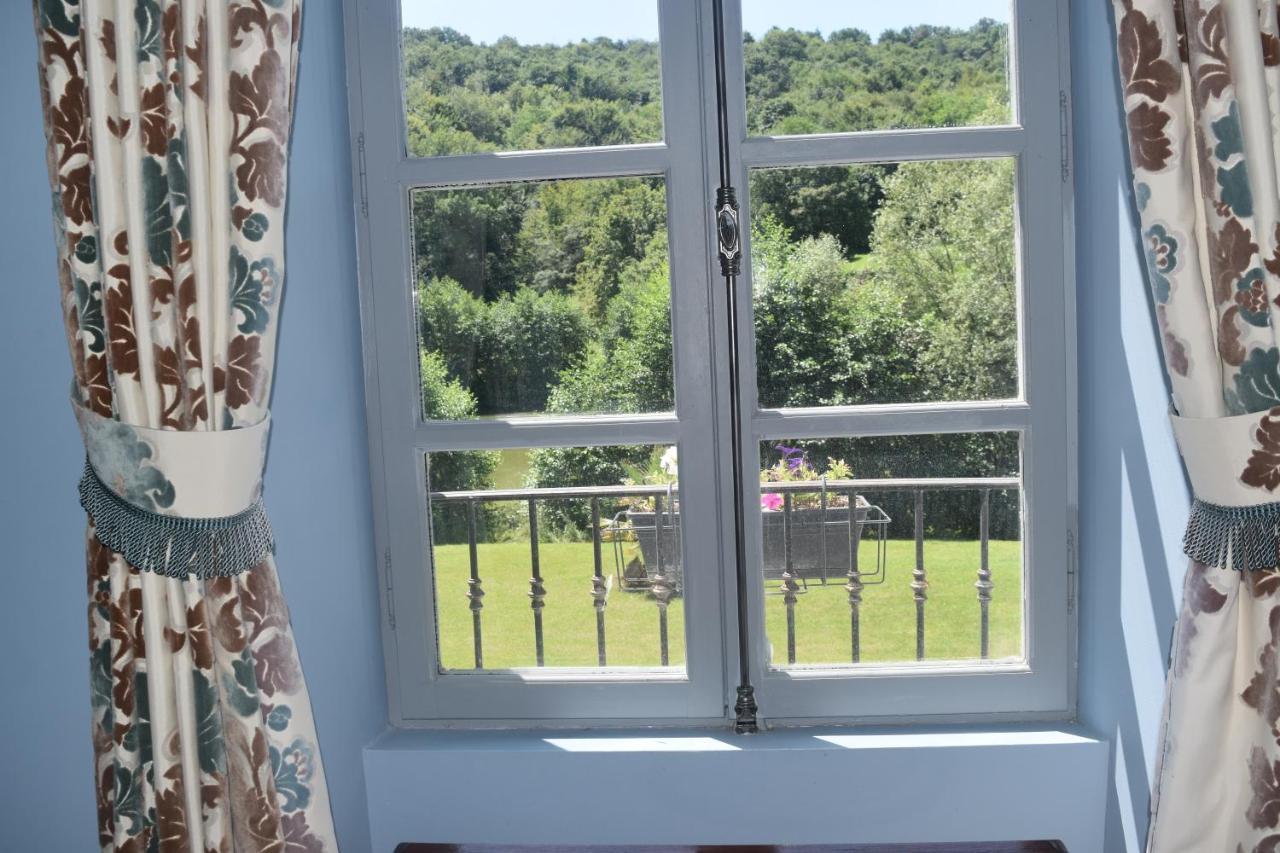 Chateau Roquehort Avec Ev Recharge Point 22Kw Monein Exterior photo
